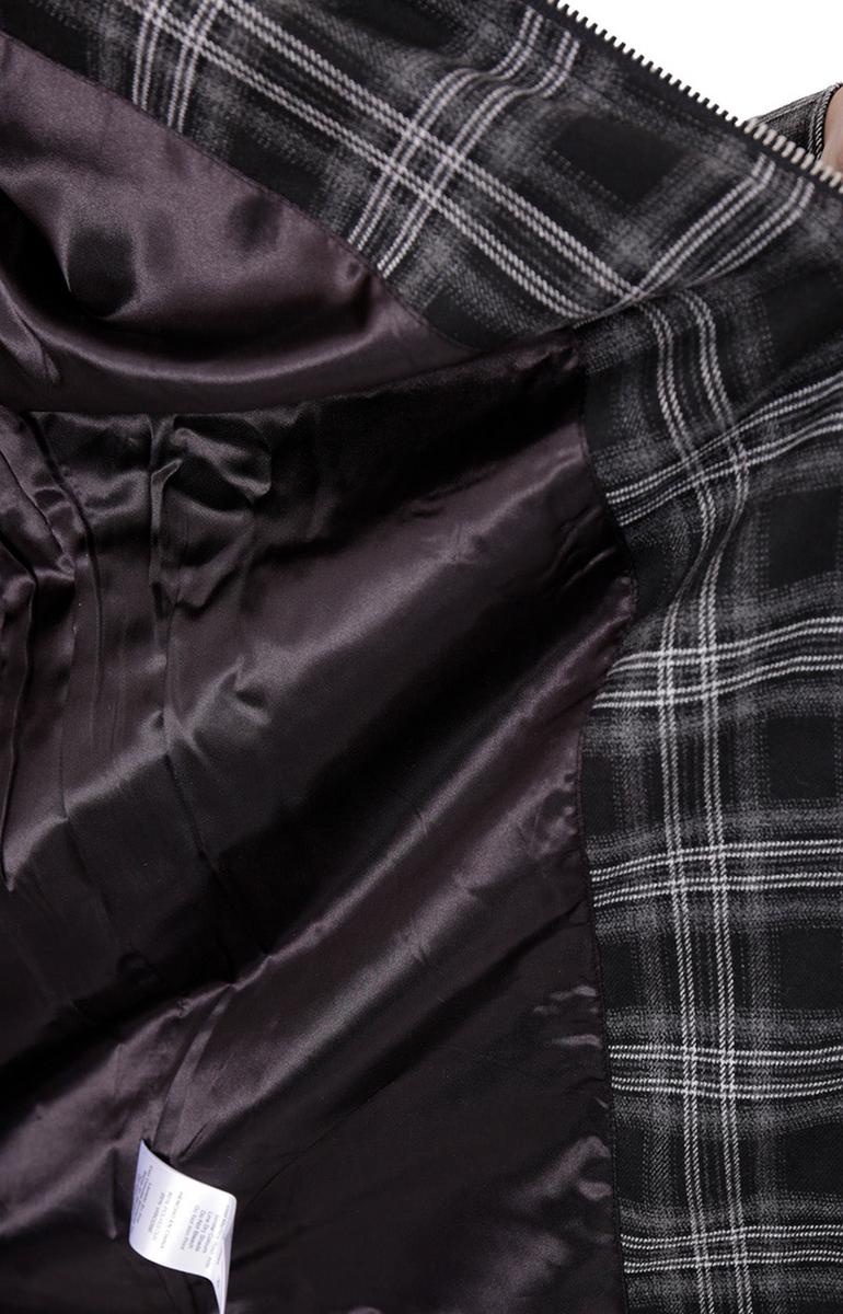 Stylish Melody Plaid Zip Jacket in Black/White - A Must-Have!
