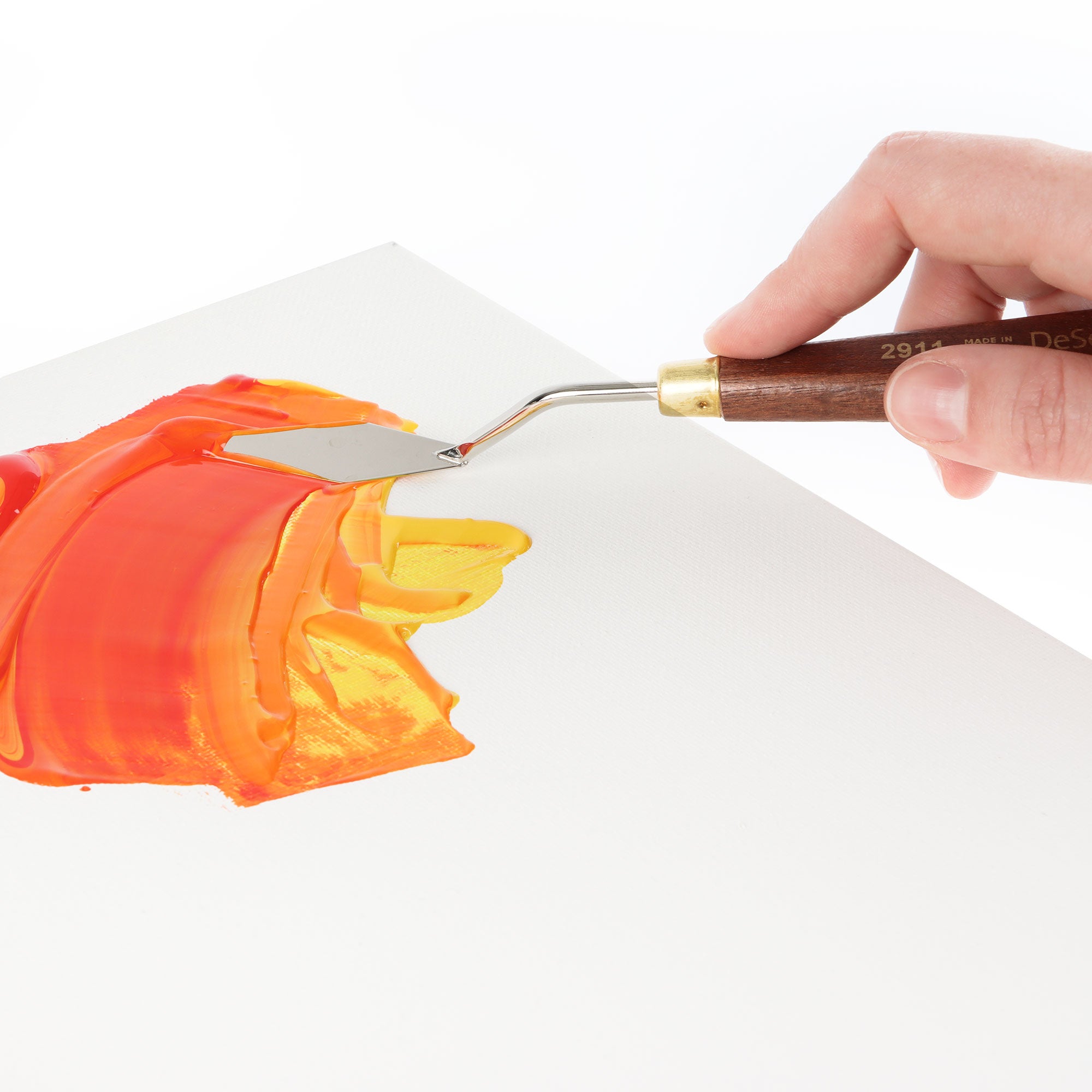 Dacryl Studio Acrylic - 2L Bright Red: Low Viscosity for Stunning Art!