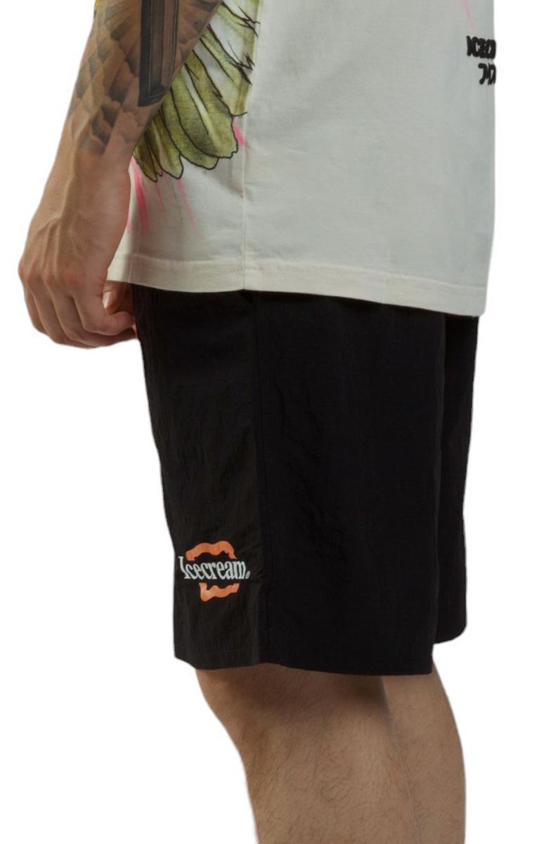 Stunning Trademark Shorts - A Must-Have!