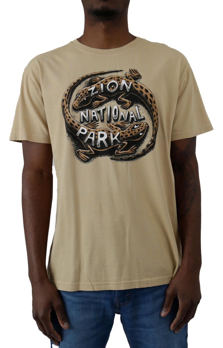 Nostalgic 90's Lizard Graphic Tee - A Must - Have!
