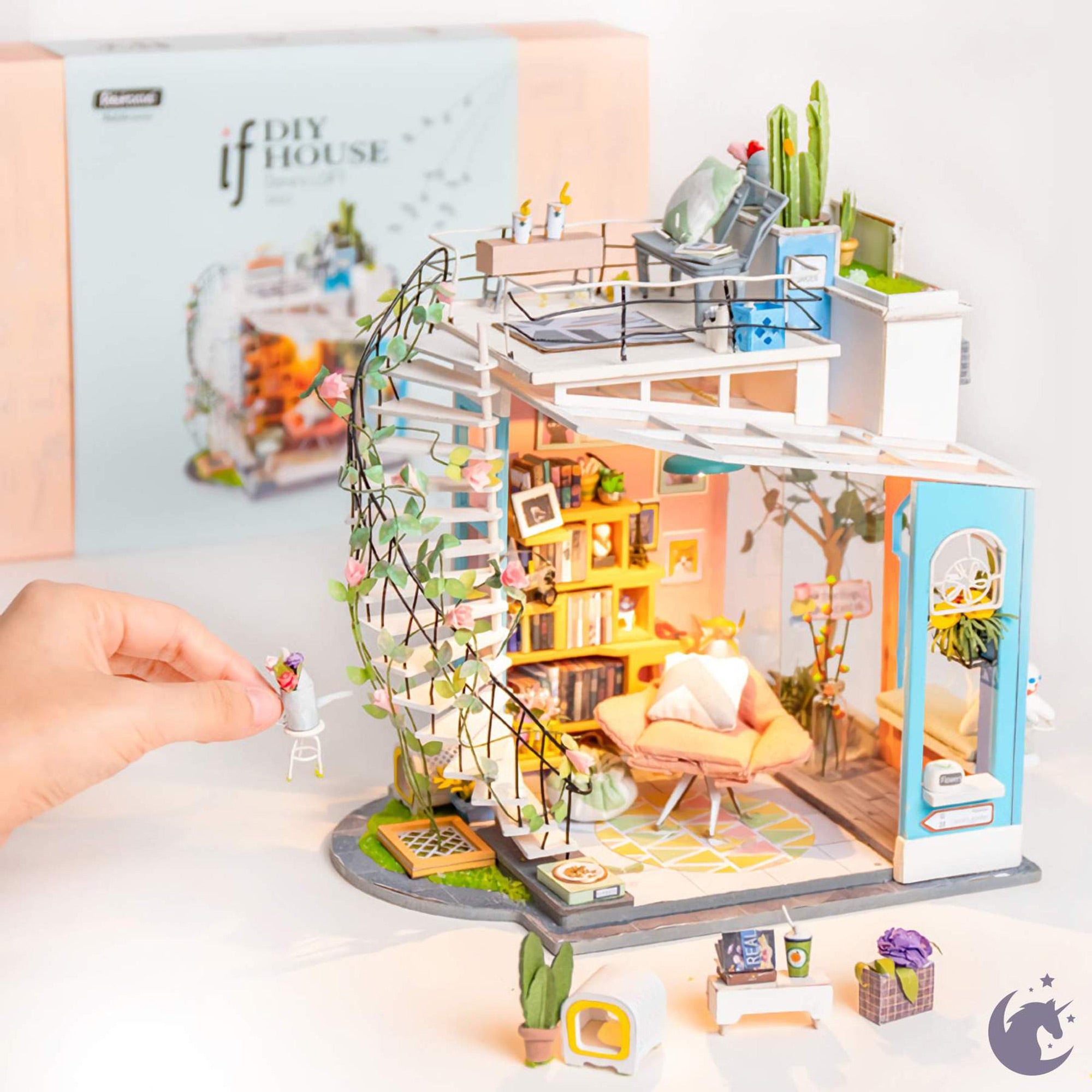 Dora's DIY Mini Loft House: Unleash Your Creativity!
