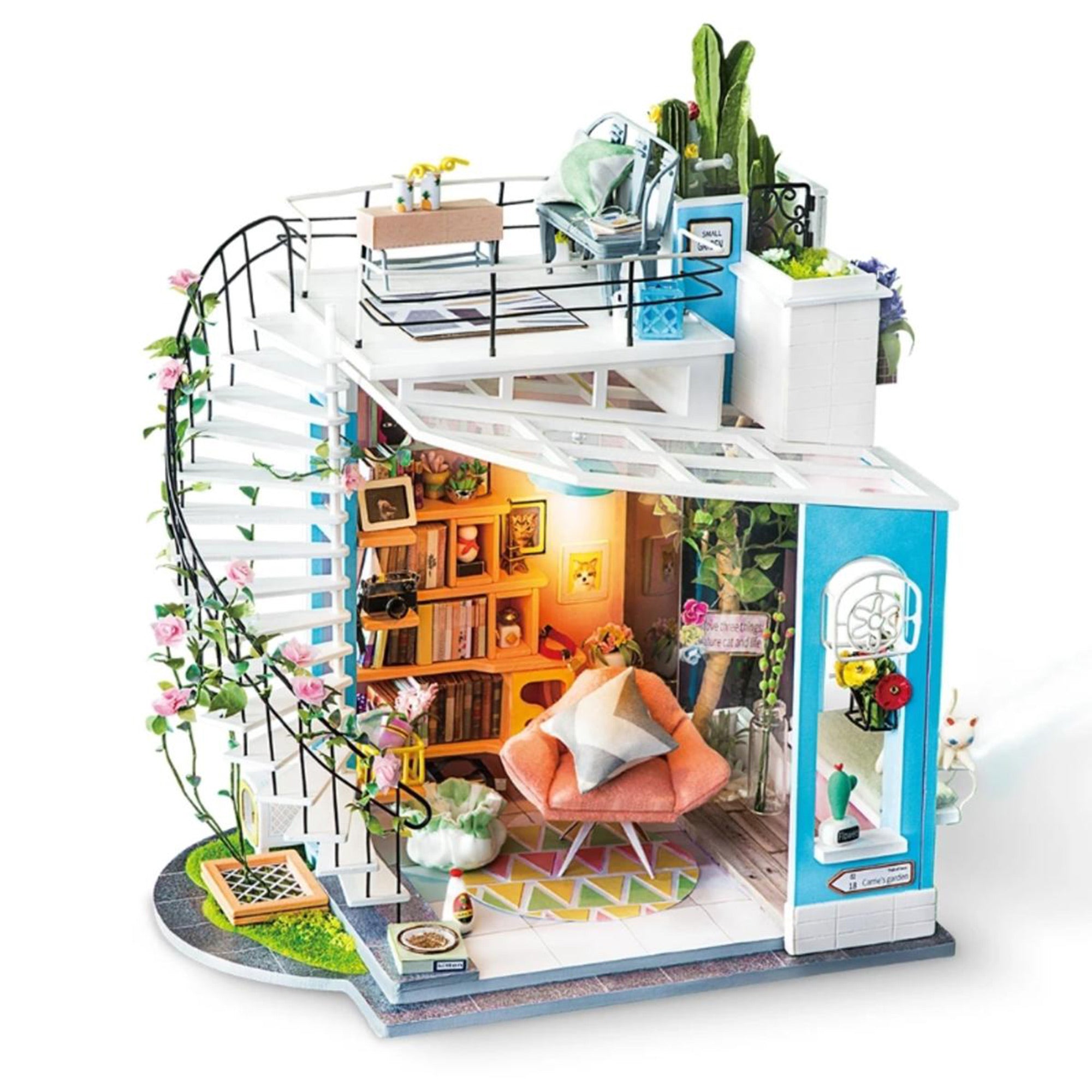 Dora's DIY Mini Loft House: Unleash Your Creativity!