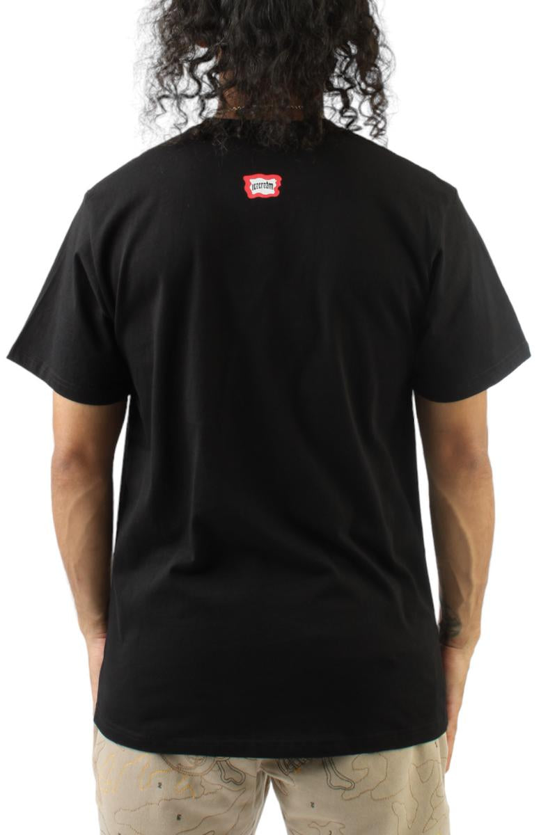 Stunning Anaconda T-shirt - Grab Yours Now!