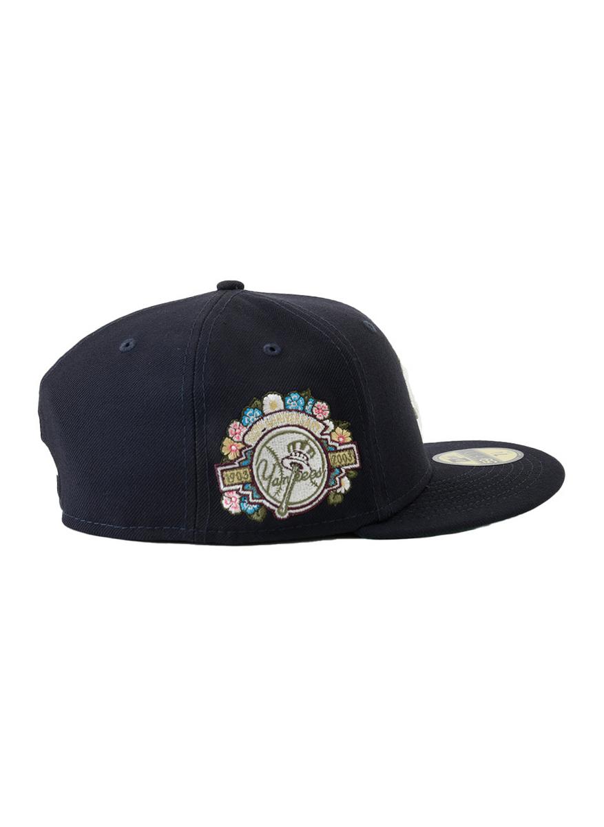 New Era's Stunning New York Yankees Floral Fitted Cap - Show Your Team Pride!