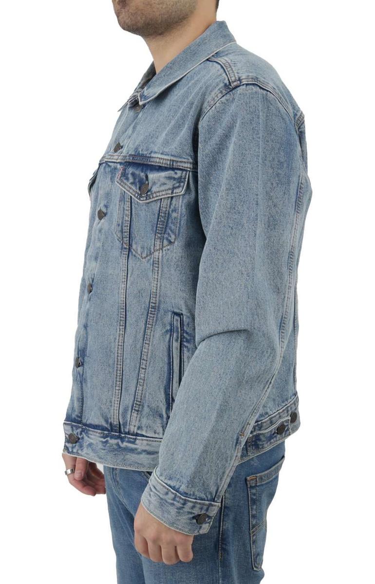 Levi's Iconic Trucker Jacket - A Timeless Wardrobe Essential