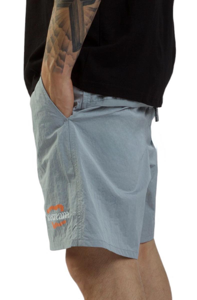 Stunning Trademark Shorts - A Must-Have!