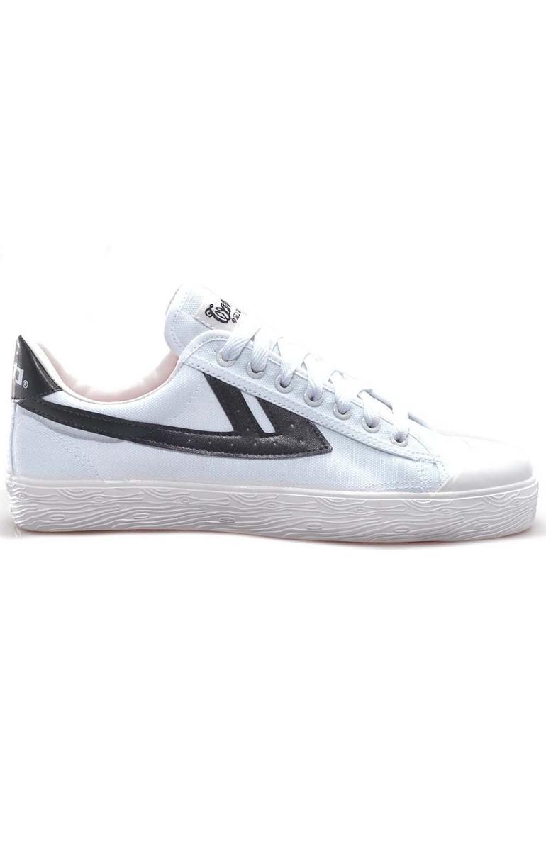 Warrior WB-1 Classic White/Black Basketball Sneakers - Timeless Style for Champions
