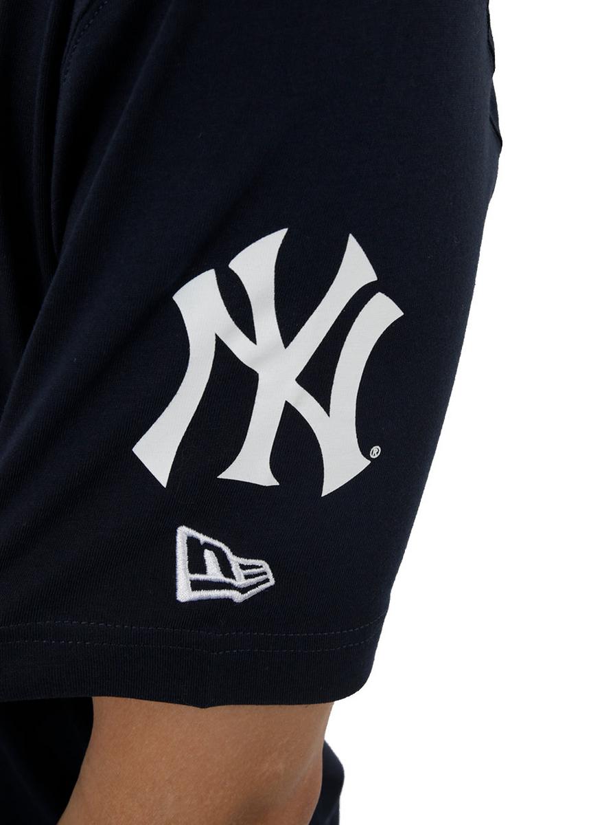 New Era NY Yankees Iconic Logo Tee - A Must-Have for Fans