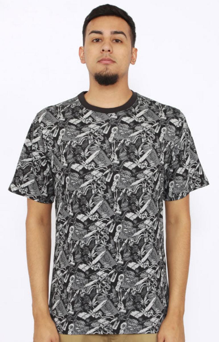 Exclusive Smokers Only T-Shirt - Stand Out Now!