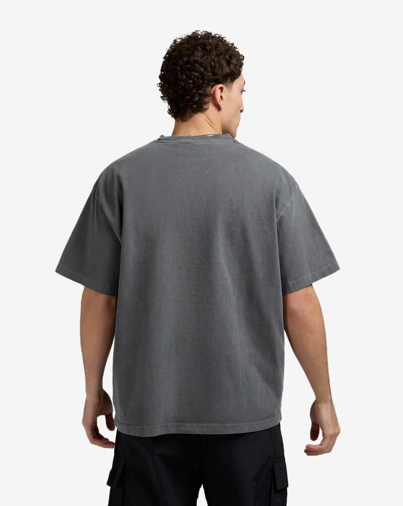 Black Raw Energy T-shirt - Unleash Your Vintage Vibe