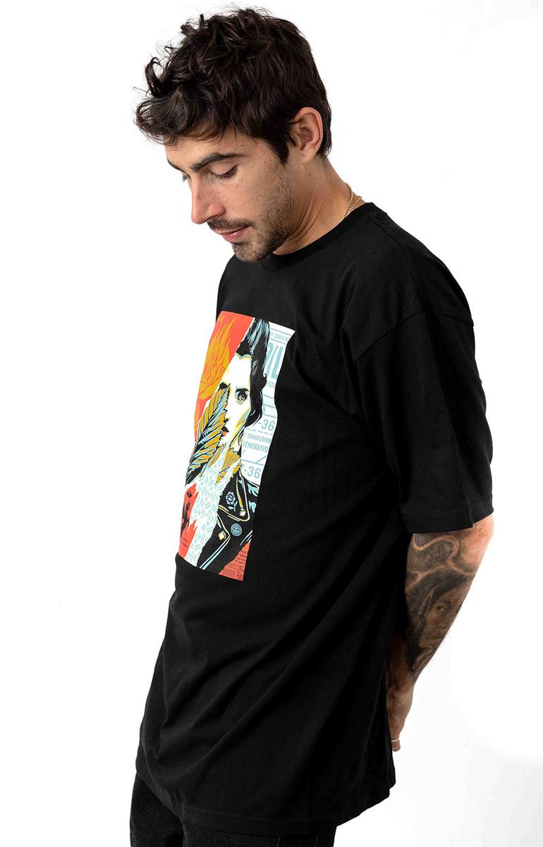 Misguided Journey Tee - Black: A Must-Have!