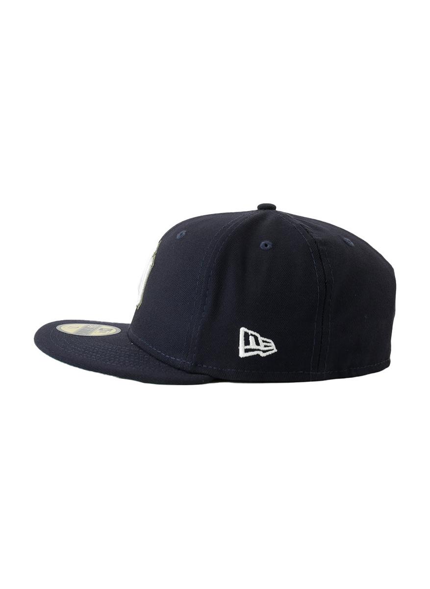 New Era's Stunning New York Yankees Floral Fitted Cap - Show Your Team Pride!