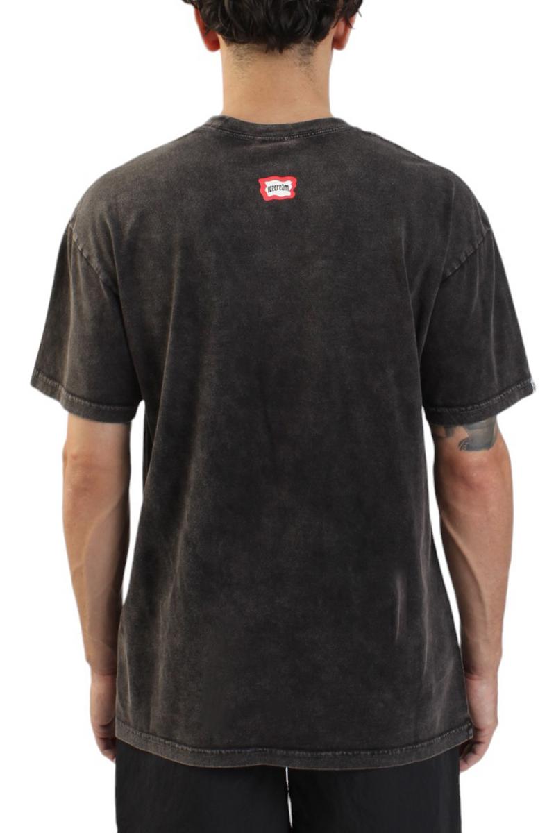 Cosmo Summer Must-Have T-Shirt