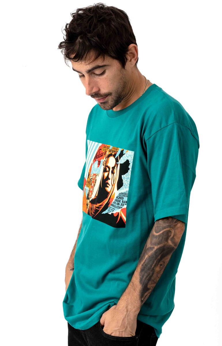 Stunning Teal Visitor Greetings T-Shirt